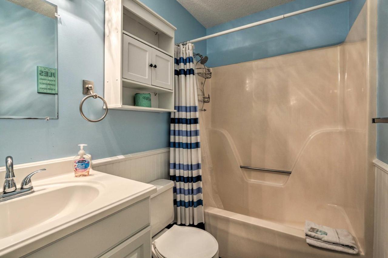 Colorful Hilton Head Condo With Beach And Pool Access! Île de Hilton-Head Extérieur photo